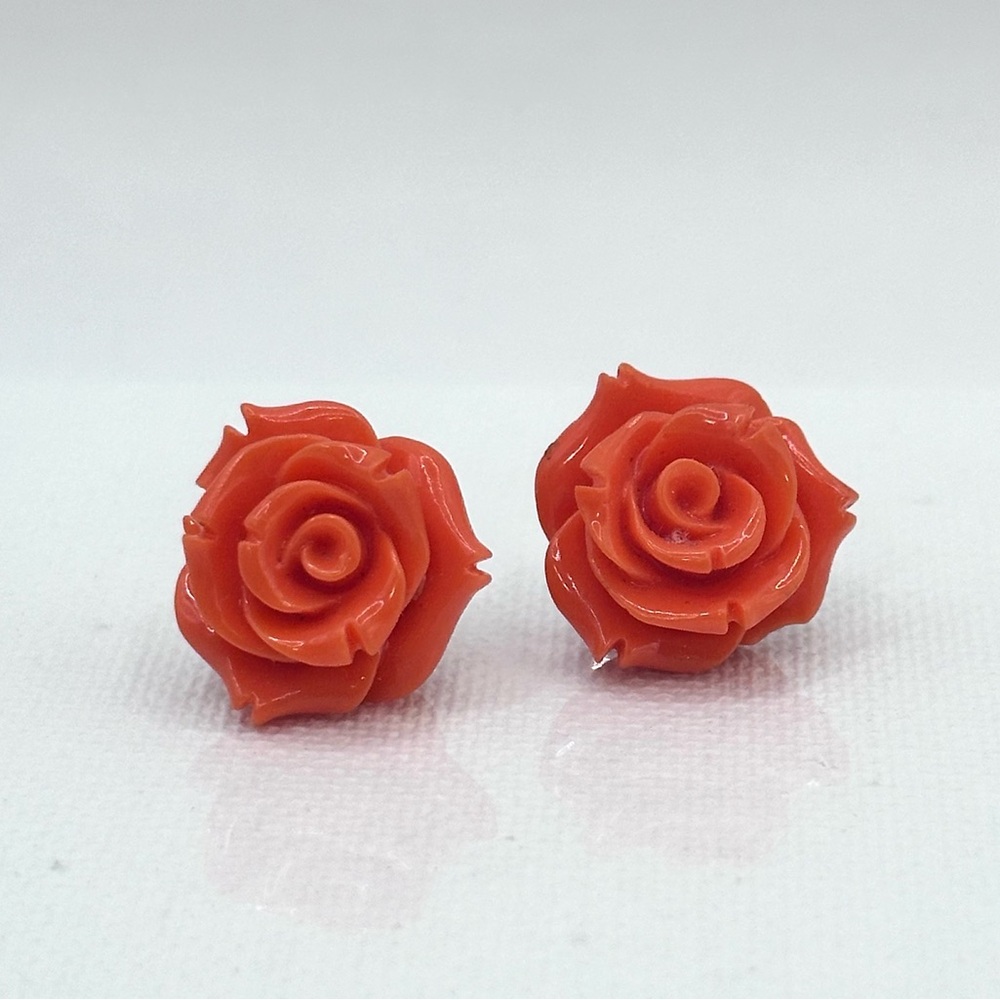 Vintage Pink Rose Bud Stud Acrylic Earrings Floral Rose Pierced Detailed 0.75”
